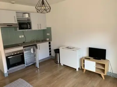 Cuisine ou kitchenette dans l'établissement Studio centre historique de La Rochelle