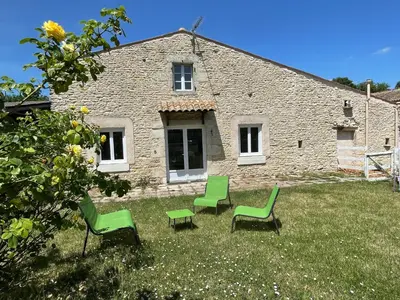 Jardin de l'établissement Gite la Guérinière, studio entre océan et campagne !