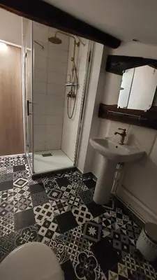 Salle de bains dans l'établissement NATURA SERENA GITE GINKGO e