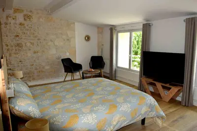 Télévision ou salle de divertissement dans l'établissement chambres d'hote Maeva