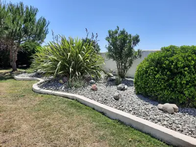 Jardin de l'établissement chambres d'hote Maeva