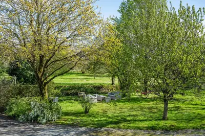 Jardin de l'établissement O 4 SAISONS DE BREILBON
