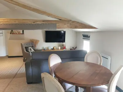 Cuisine ou kitchenette dans l'établissement Au domaine de Gigie