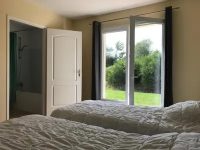 Un ou plusieurs lits dans un hébergement de l'établissement Villa in Les Forges with Golf & Pool Access