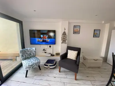 Télévision ou salle de divertissement dans l'établissement Charentaise 6-8 personnes avec piscine