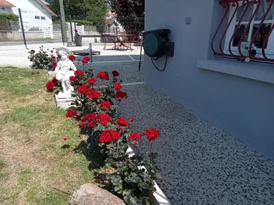 Jardin de l'établissement Chambre privative avec salle d'eau