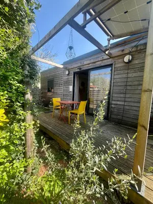 Jardin de l'établissement LA CABANE de la TROUVRE