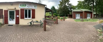 Jardin de l'établissement Chalets Moulière Evasion