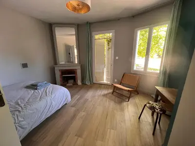 Un ou plusieurs lits dans un hébergement de l'établissement La Garenne Saint Germain