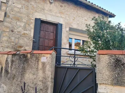 Plan de l'établissement Logement entier situé à Taponnat Fleurignac.