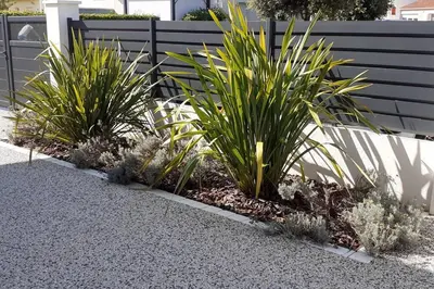 Jardin de l'établissement Villa Louna