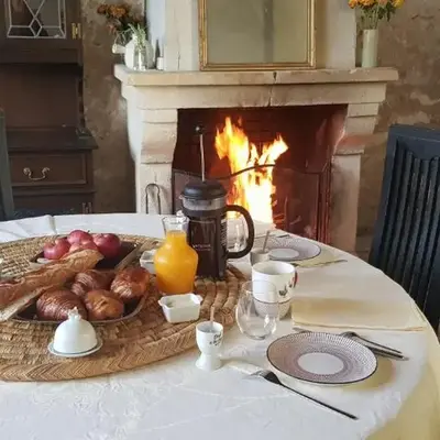 Maison chaleureuse et familiale.