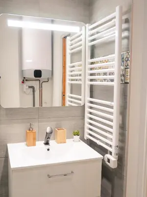Salle de bains dans l'établissement Balcon du Champ de Mars - #Parking #Air Conditioner #Clim