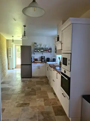 Cuisine ou kitchenette dans l'établissement Château de Parançay - 15 people lodge