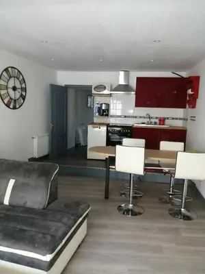 Cuisine ou kitchenette dans l'établissement à 2 pas du centre ville