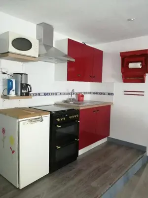 Cuisine ou kitchenette dans l'établissement à 2 pas du centre ville
