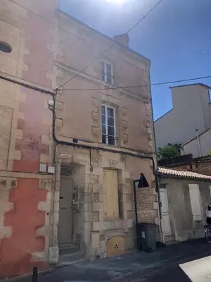 Plan de l'établissement Le Bjorn - T1 chaleureux refait à neuf - Centre
