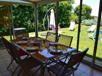 Jardin de l'établissement Gîte charentais rénové, vue vignobles, proche Angoulême - FR-1-653-90