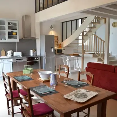 Maison de vacances spacieuse à la campagne avec jardin clos