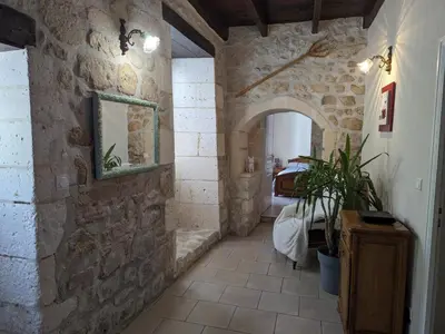 Plan de l'établissement Maison rénovée près d'Angoulême avec jardin privé - FR-1-653-208