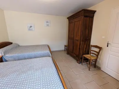 Un ou plusieurs lits dans un hébergement de l'établissement Maison rénovée près d'Angoulême avec jardin privé - FR-1-653-208
