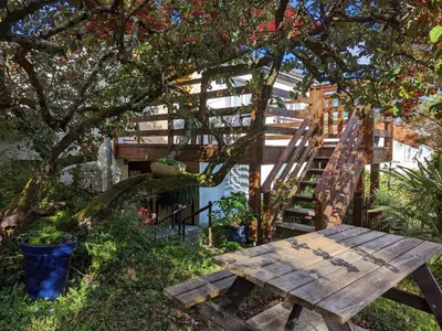 Jardin de l'établissement Charmant appartement avec terrasse et jardin, idéal pour 4 personnes, à Barbezieux - FR-1-653-196
