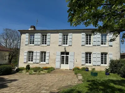 Jardin de l'établissement Le Pré aux Moines