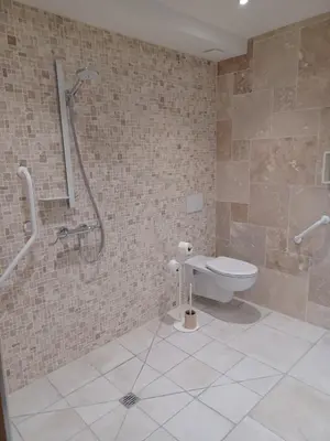 Salle de bains dans l'établissement La Grange 3 étoiles - Maison d'hôte à 10 min des plages