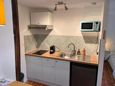 Cuisine ou kitchenette dans l'établissement Studio à 20 min des cures thermales de La Roche Posay - Casino