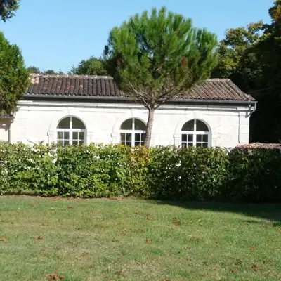 Gîte paisible avec jardins privatifs à Cognac