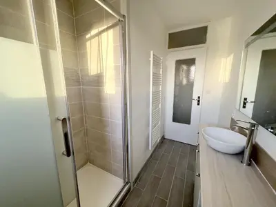 Salle de bains dans l'établissement 178A - T3 Tout Confort du Gond - 70 m2