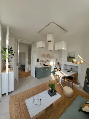 Cuisine ou kitchenette dans l'établissement Appartement La verrerie, terrasse et jardinet