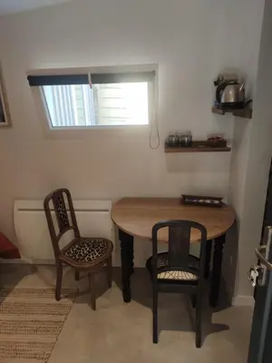 Coin salon dans l'établissement Chambre avec entrée indépendante