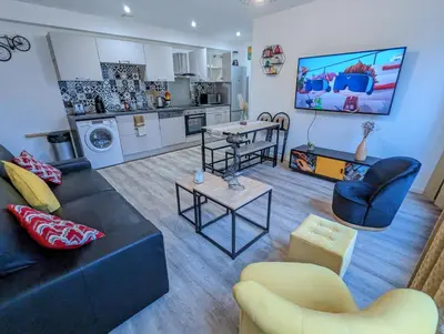 Cuisine ou kitchenette dans l'établissement Beau-Jean, Un Cocon Sympa 5 min à Pied du Centre-Ville, Parking Privé, à 10 min du CHU