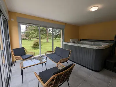Plan de l'établissement Maison confortable avec jardin privatif, internet, parking - FR-1-653-112