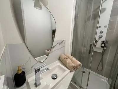 Salle de bains dans l'établissement Studio chaleureux - Parking facile - 5min d'Angoulême