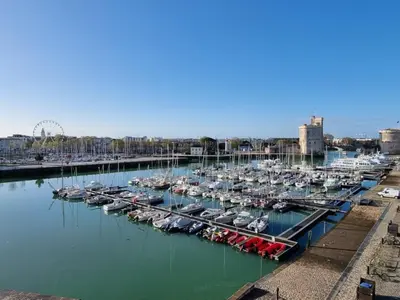 Plan de l'établissement Appartement T2 lumineux à deux pas du Vieux Port, La Rochelle – tout confort, Wi-Fi, proche commerces - FR-1-258-205