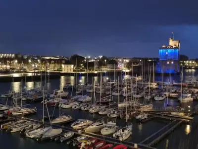 Plan de l'établissement Appartement T2 lumineux à deux pas du Vieux Port, La Rochelle – tout confort, Wi-Fi, proche commerces - FR-1-258-205