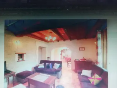 Coin salon dans l'établissement maison de campagne