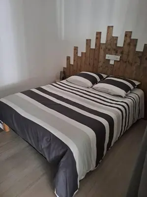 Un ou plusieurs lits dans un hébergement de l'établissement Logement idéal curistes