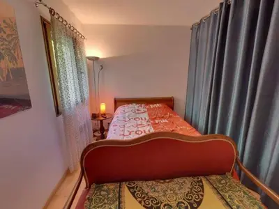 Un ou plusieurs lits dans un hébergement de l'établissement Maison plain-pied 4 pers, jardin, BBQ, WIFI, animaux OK - Châtelaillon-Plage - FR-1-706-8