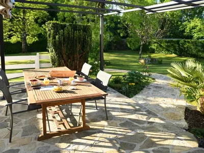 Jardin de l'établissement l'Orée du Bois