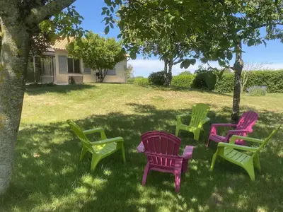 Jardin de l'établissement A proximité du futuroscope et des marais poitevin