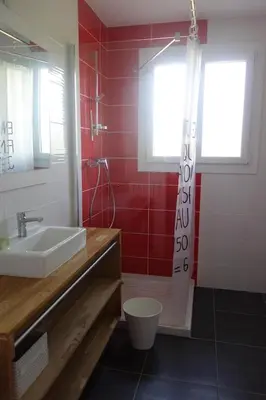 Salle de bains dans l'établissement A proximité du futuroscope et des marais poitevin