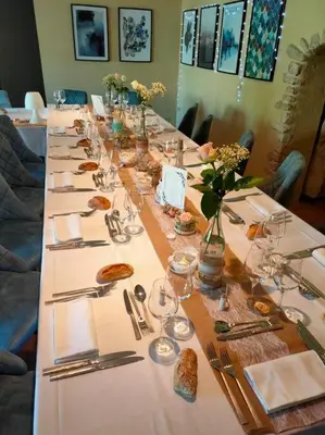 Restaurant ou autre lieu de restauration dans l'établissement La Grande Barbotière Villa d'Exception