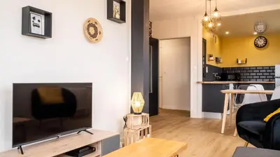 Cuisine ou kitchenette dans l'établissement Le Montbernage - Beautiful modern apartment
