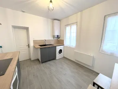 Cuisine ou kitchenette dans l'établissement 178C - Duplex T2 Tout Confort du Gond - 60 m2