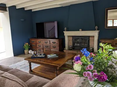 Coin salon dans l'établissement Beautifully renovated Farmhouse with private pool
