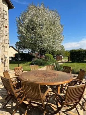 Jardin de l'établissement Beautifully renovated Farmhouse with private pool