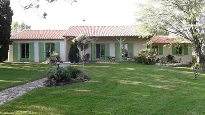 Jardin de l'établissement LA GRANDE MATHINEO